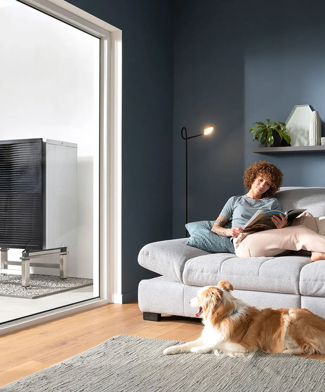 Daikin Altherma 3 H MT Wohnzimmer ENDK Hund 06 mobil